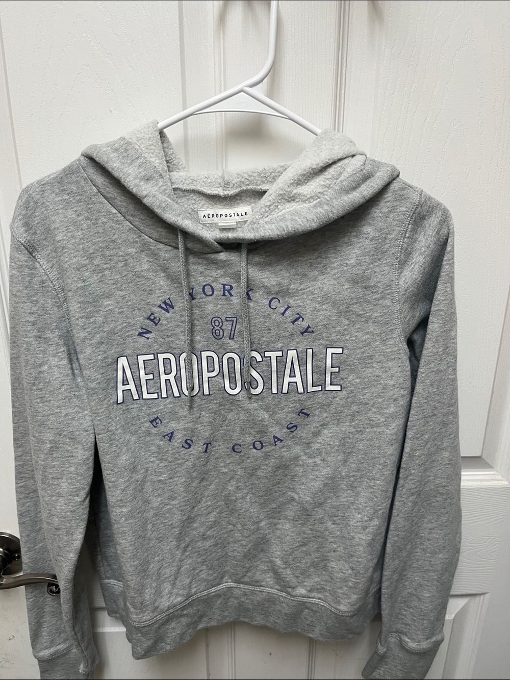 Aeropostale Heather Gray Pullover Hoodie with Navy Print